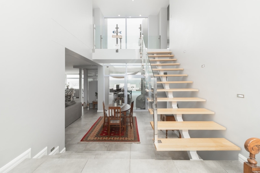 4 Bedroom Property for Sale in Yzerfontein Western Cape